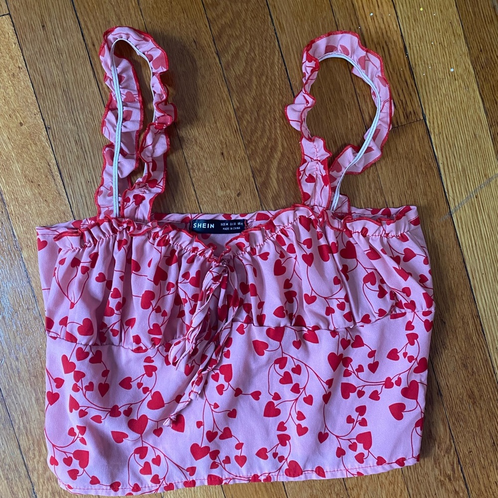 heart printed cropped top